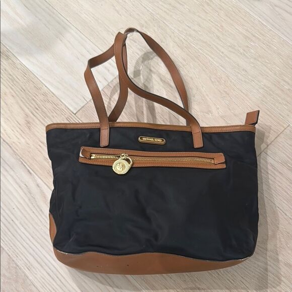 Michael Kors Black and Tan Tote Bag - Picture 1 of 6